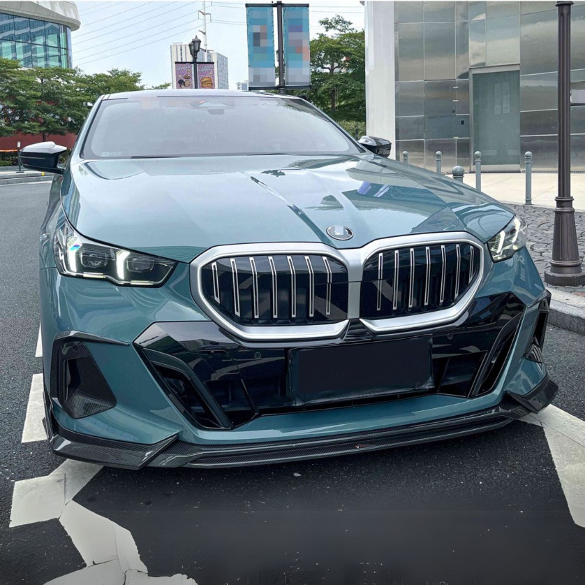 BMW Série 5 G60 G61 Carbone Pré-imprégné Tk Style Lame avant Par OPTIC (2024+)