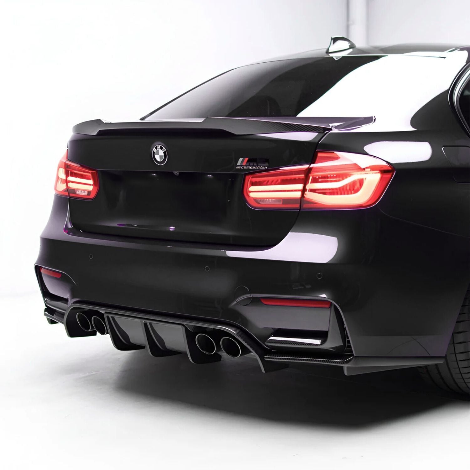 BMW M3 F80 / M4 F82 F83 3 pièces Carbone Pré-imprégné style GT Diffuseur par OPTIC (2014-2019)