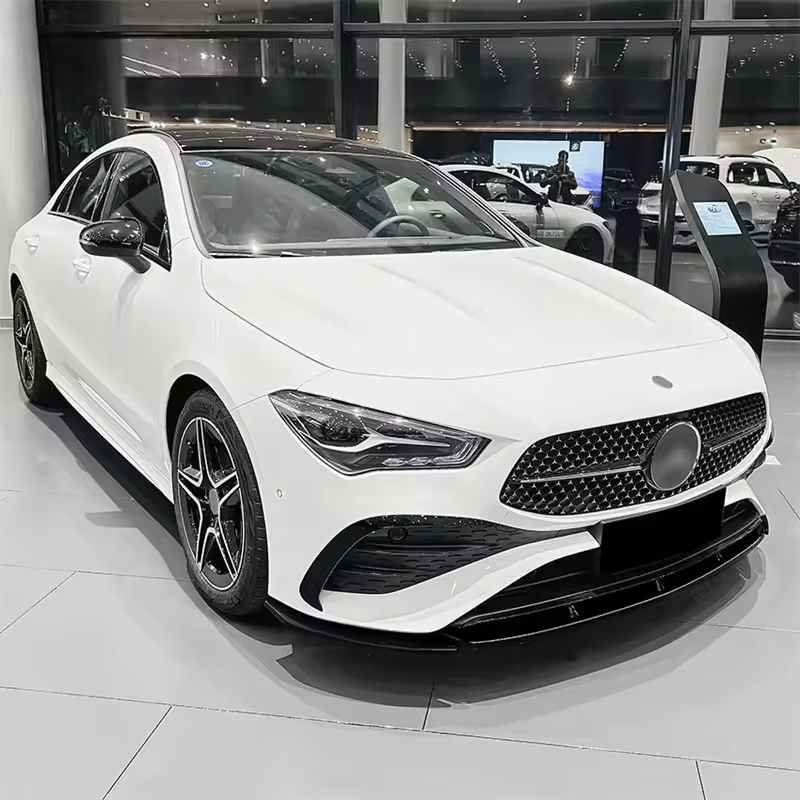 Mercedes CLA W118 Restylée Style AMG Lame Avant Noir Brillant (2024+)