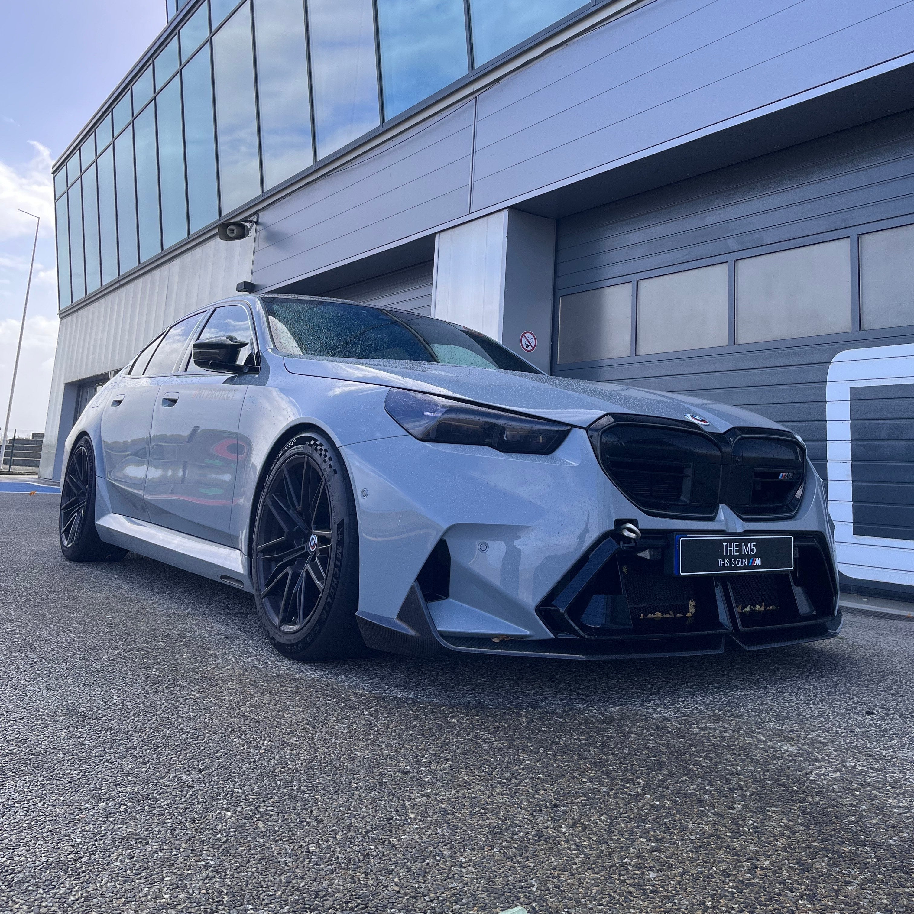 BMW M5 G90 Carbone Pré-imprégné Style Mp Lame avant par OPTIC (2024+)