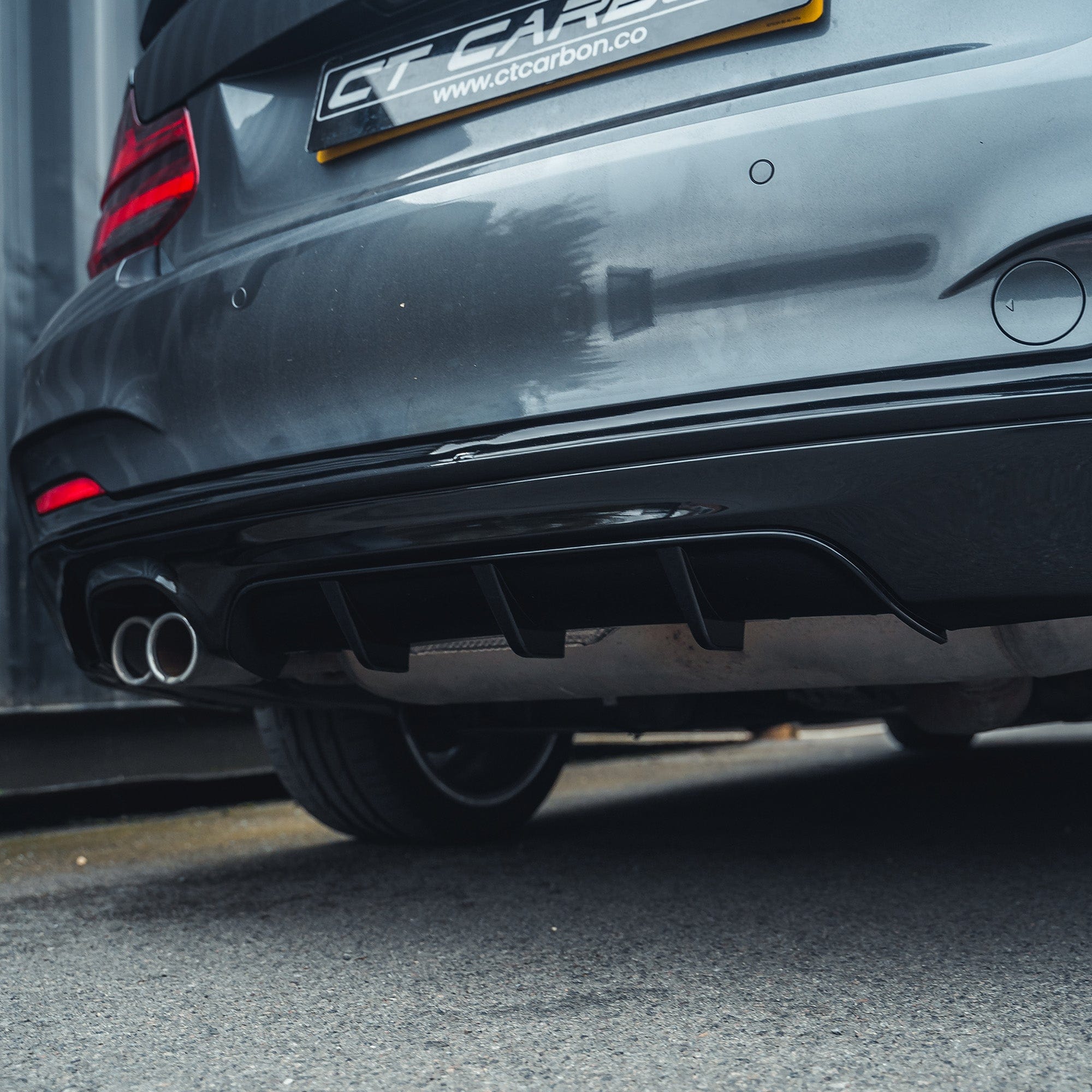 BMW 2 SERIES F22/F23 GLOSS BLACK TWIN EXHAUST DIFFUSER - MP STYLE - BLAK BY CT CARBON