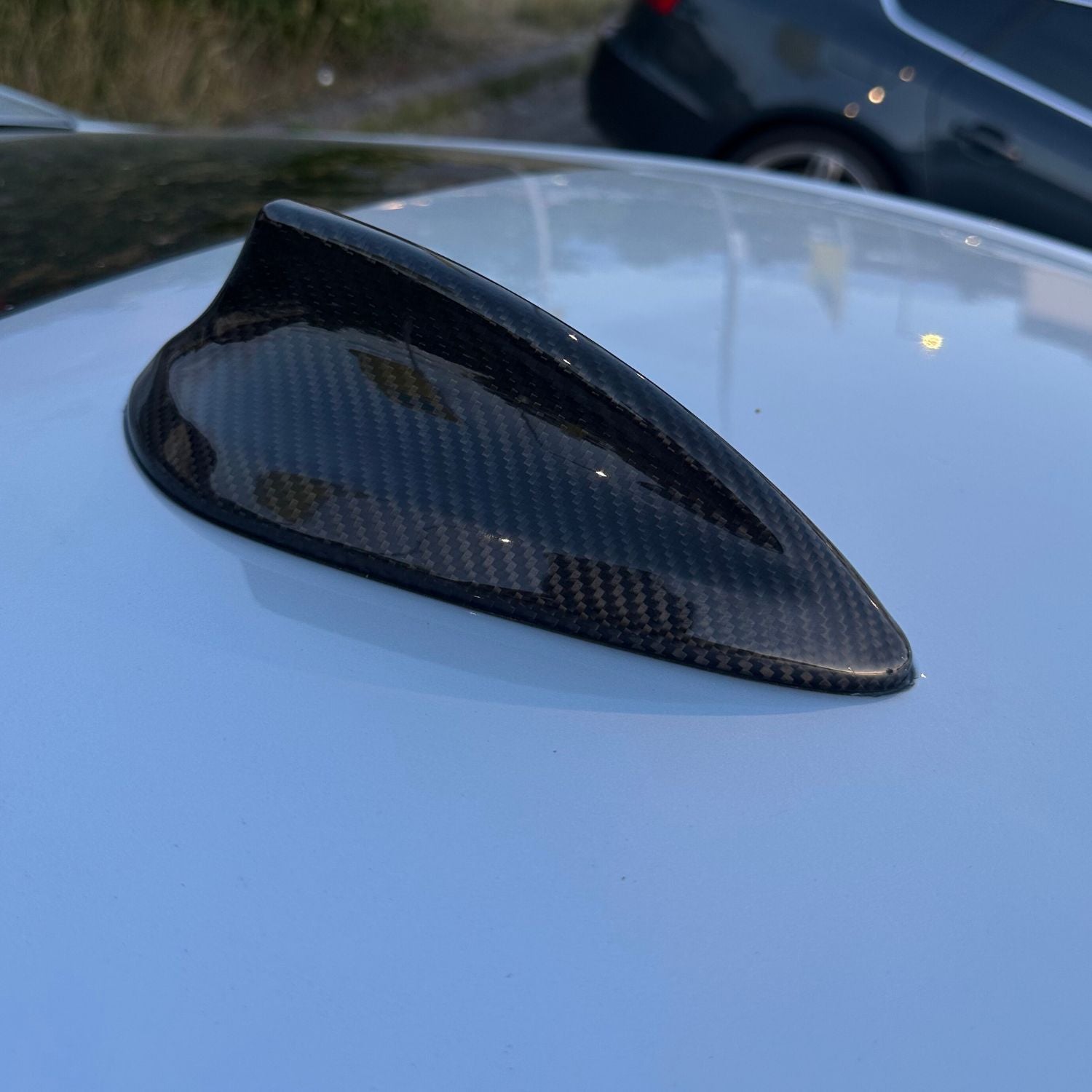 Carbone Cache d’antenne pour BMW (F22/F30/F87/F80/F82/G80/G82)