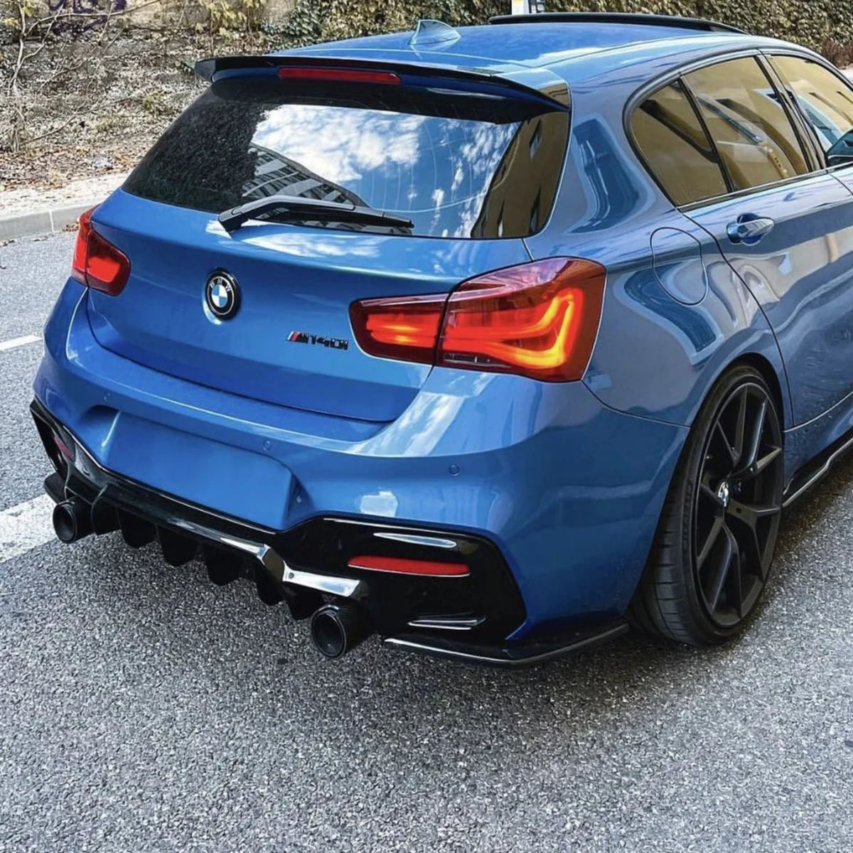 Embouts d'échappement en carbone coupe droite pour BMW M5 F10