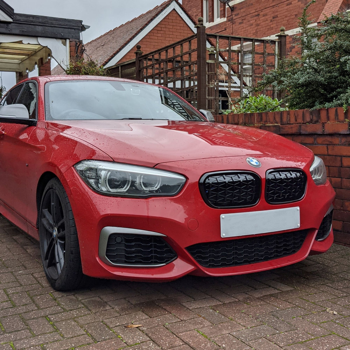 Calandre Diamant Noir Brillant BMW Série 1 F20/F21 LCI (2015-2019)