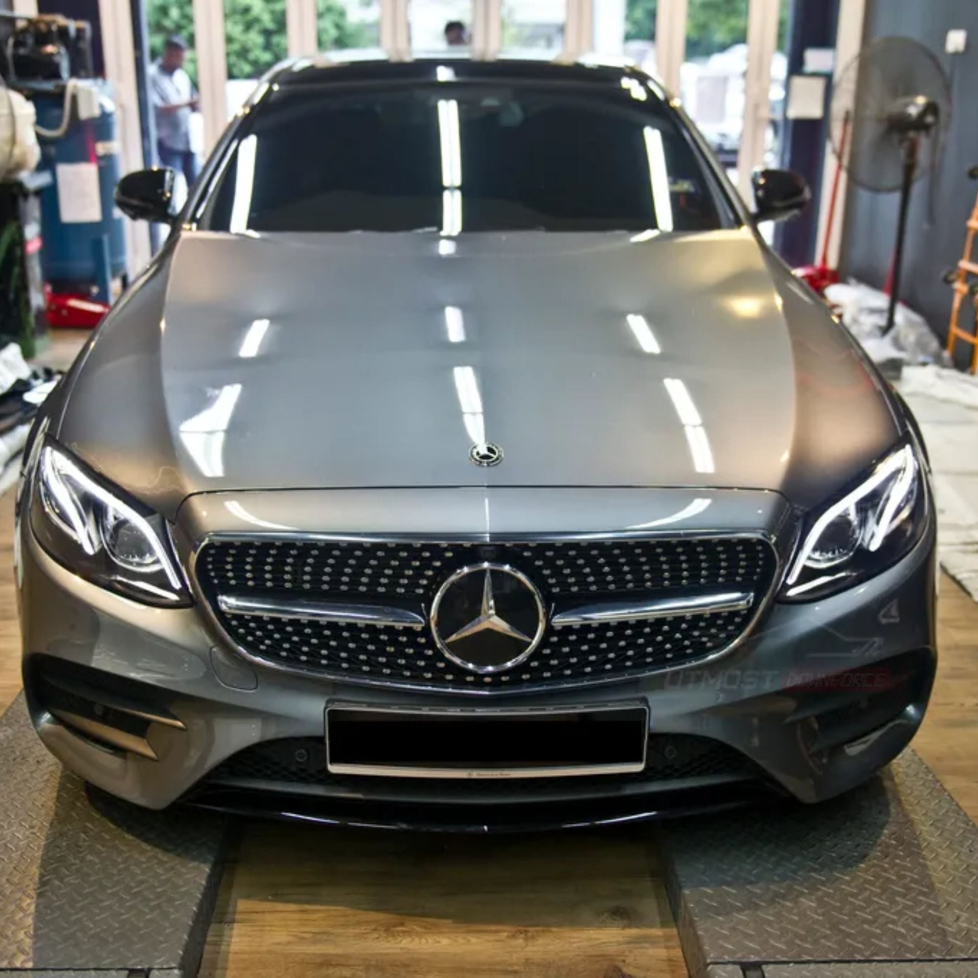 Mercedes Classe E W213 Calandre style diamant noir brillant chrome (2016-2020)