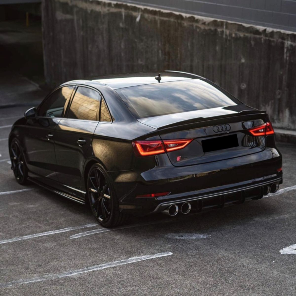 Audi A3 S3 RS3 8V Noir brillant Becquet arrière (2013-2020)